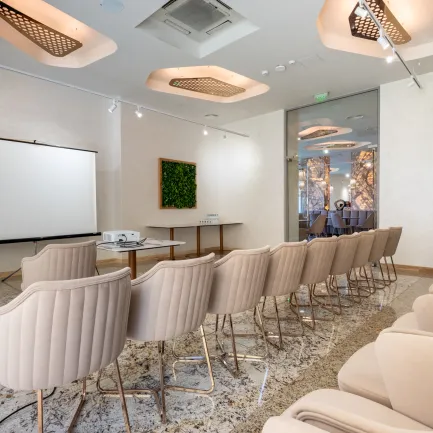 Конферентни зали